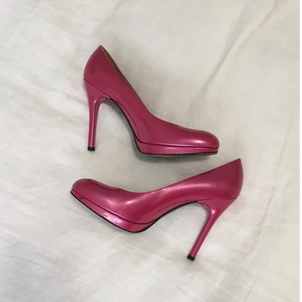 Stuart Weitzman Hot Pink Platswoon Pump size 7